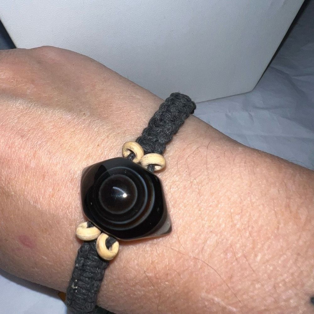 Vintage‎ Macrame and Polished Stone Pull Cord Bracelet